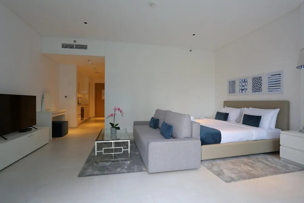 Дубай: Luxury Studio w Burj Khalifa Vw in Business Bay