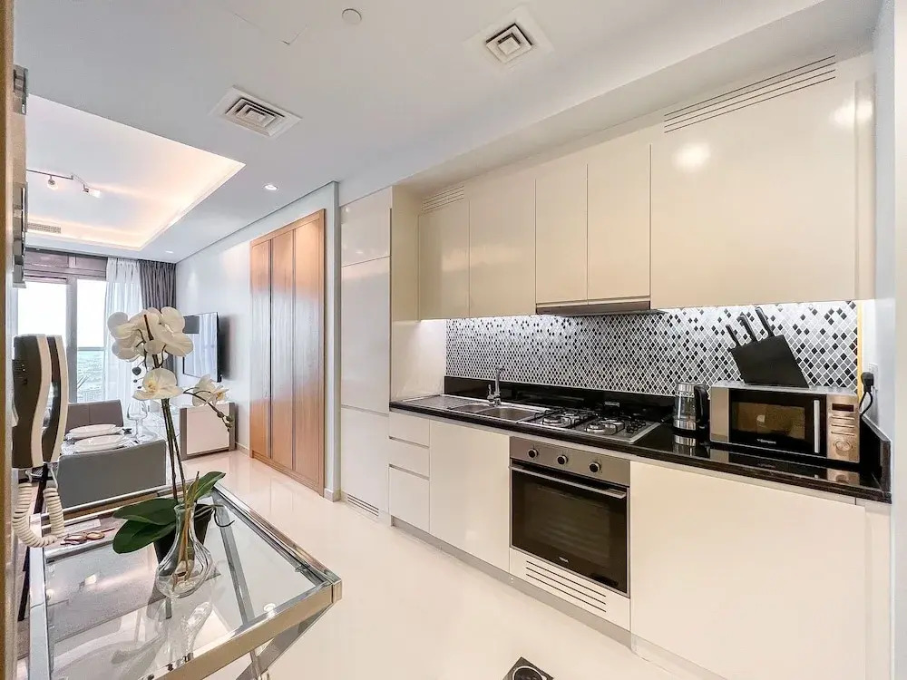 Дубай: Luton Vacation Homes - Paramount Midtown
