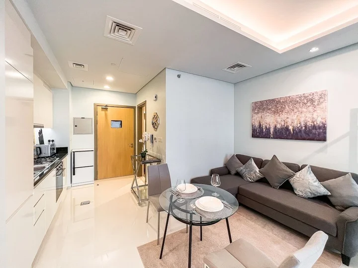 Дубай: Luton Vacation Homes - Paramount Midtown
