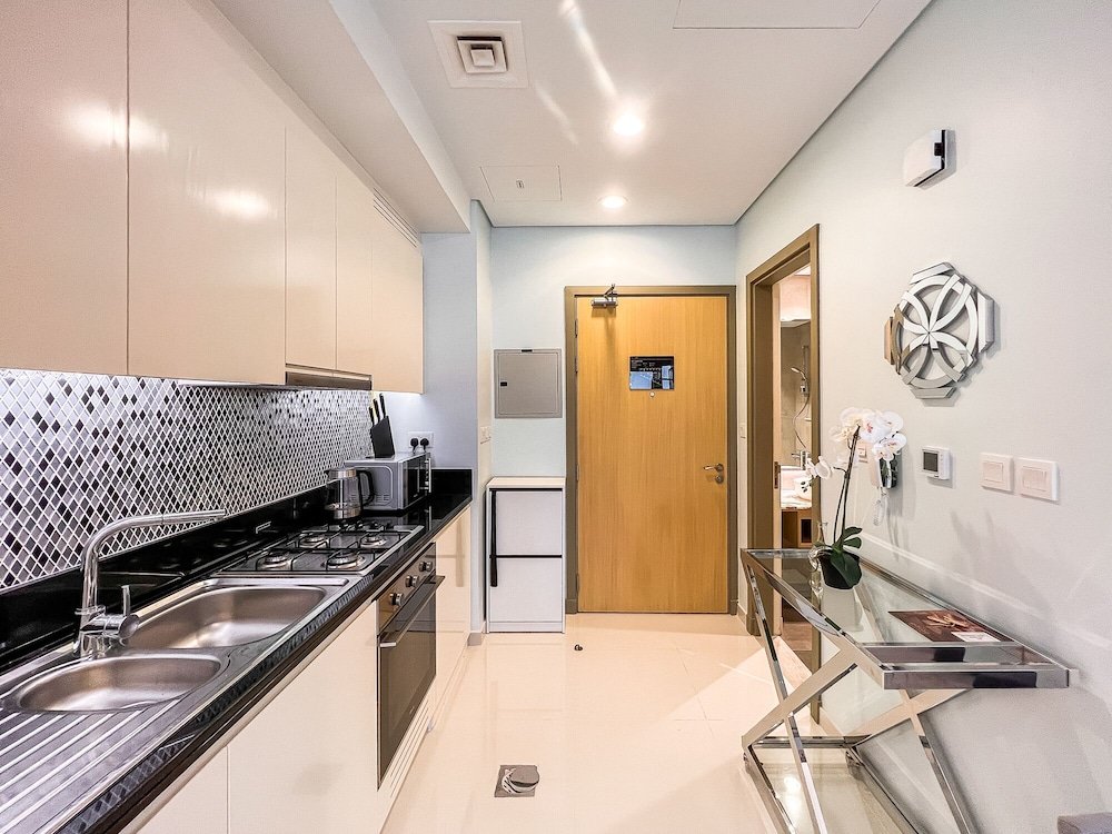 Дубай: Luton Vacation Homes - Paramount Midtown