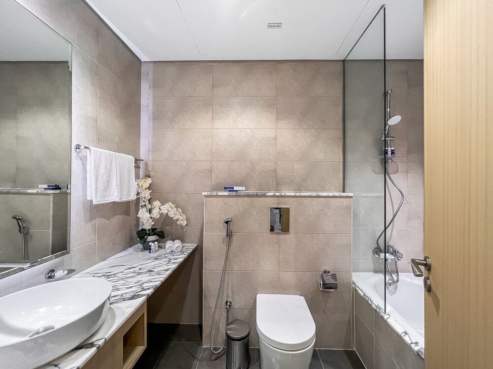 Дубай: Luton Vacation Homes - Paramount Midtown
