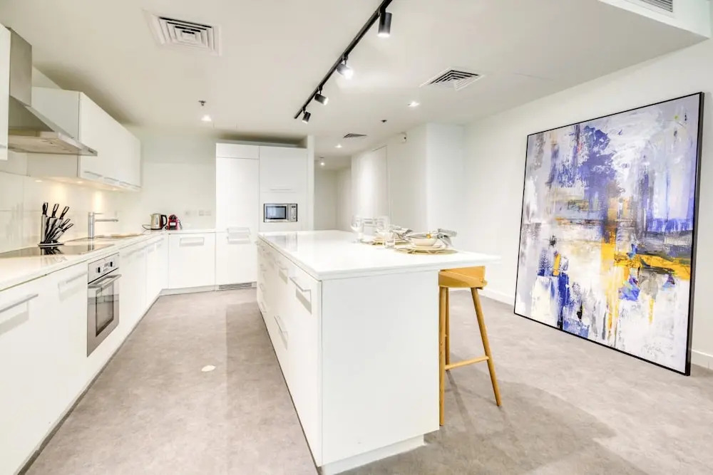 Дубай: Luxurious Apt in Impressive Difc Tower