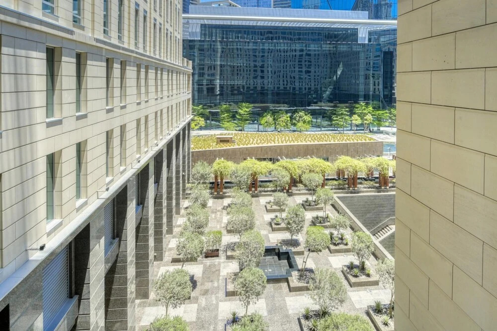 Дубай: Luxurious Apt in Impressive Difc Tower