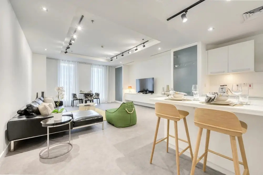 Дубай: Luxurious Apt in Impressive Difc Tower
