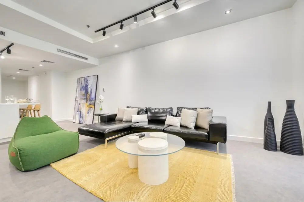 Дубай: Luxurious Apt in Impressive Difc Tower