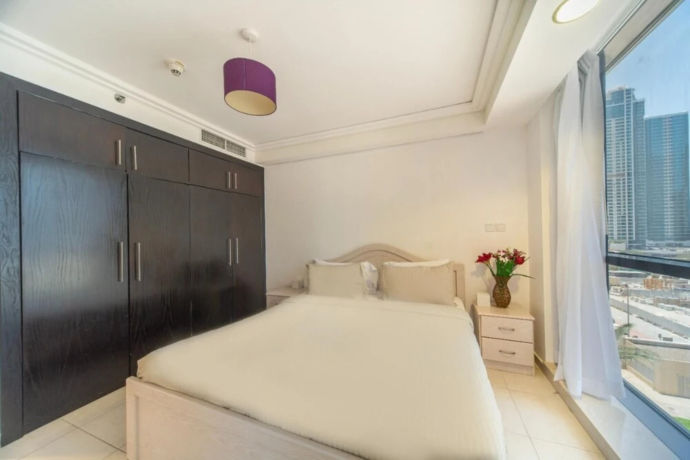 Дубай: Cozy Modern JLT Flat Next to Metro