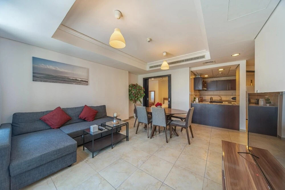 Дубай: Cozy Modern JLT Flat Next to Metro
