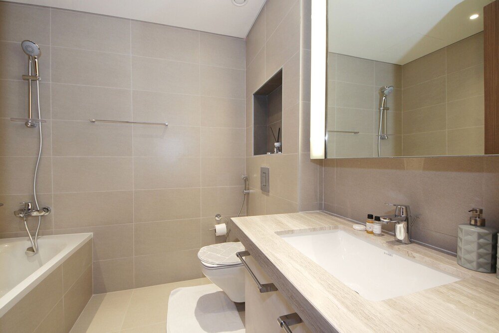 Дубай: Elegant 1 Bedroom in BLVD Heights