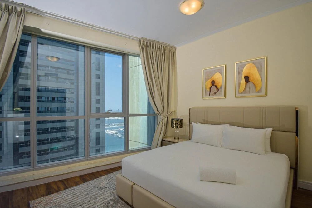 Дубай: Experience Luxurious Sky High Marina Living