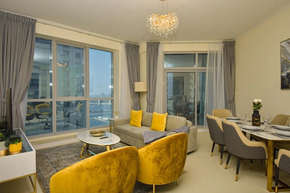 Дубай: Experience Luxurious Sky High Marina Living