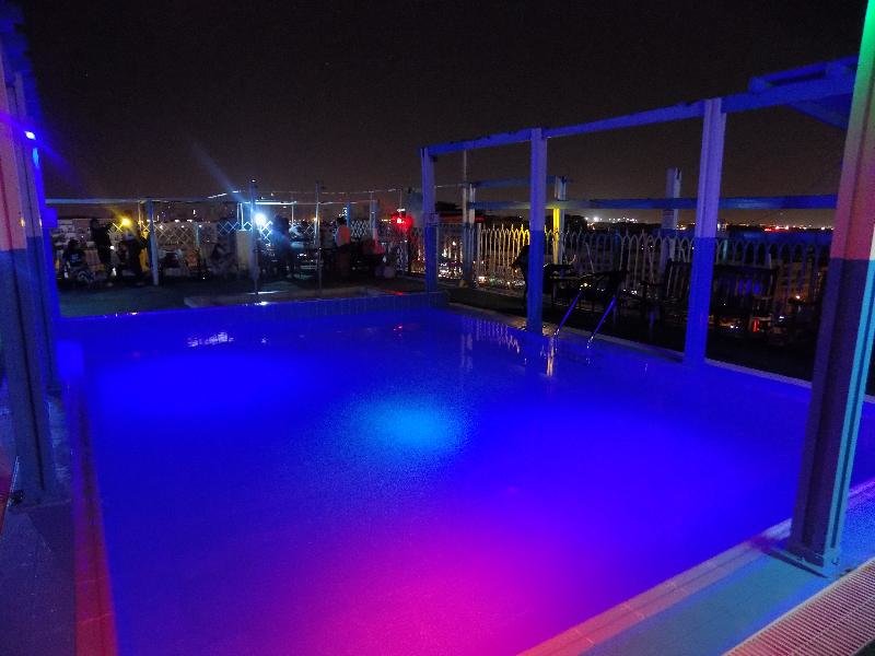 Дубай: Boonmax Hotel L.L.C