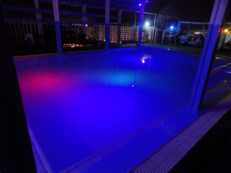 Дубай: Boonmax Hotel L.L.C