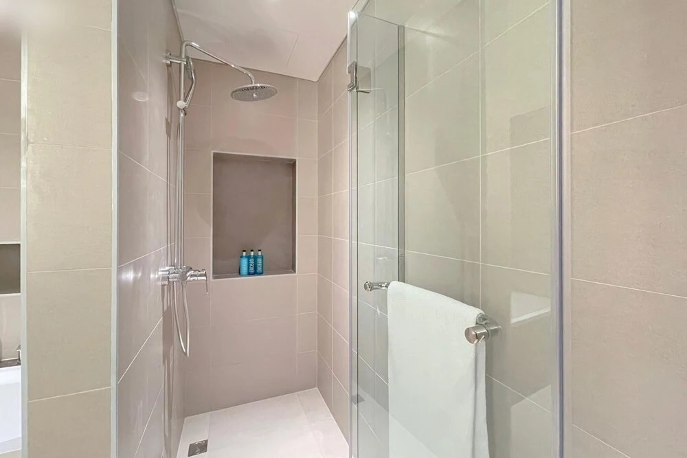 Дубай: Hyp-lux 4BR Apt With Burj Khalifa View