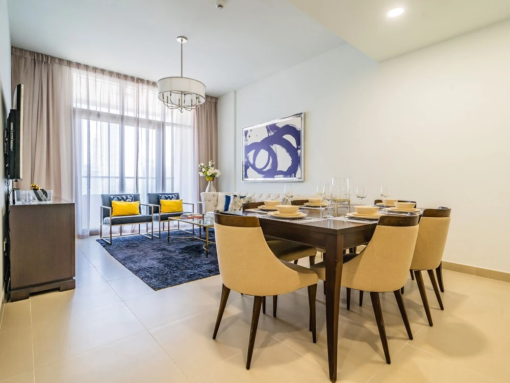 Дубай: Monty - Incredible Burj Khalifa View From this Vibrant Apt