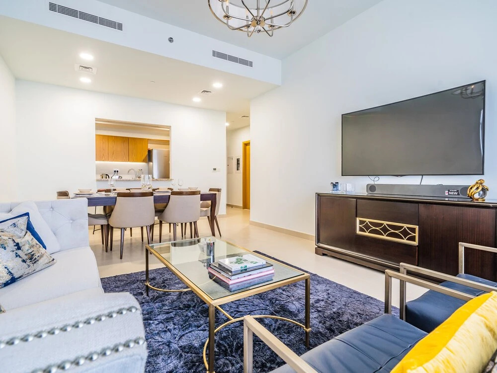Дубай: Monty - Incredible Burj Khalifa View From this Vibrant Apt