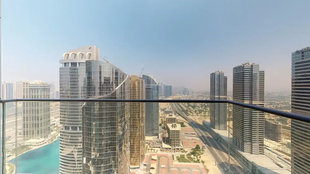 Дубай: Bonnington Luxury Apartments