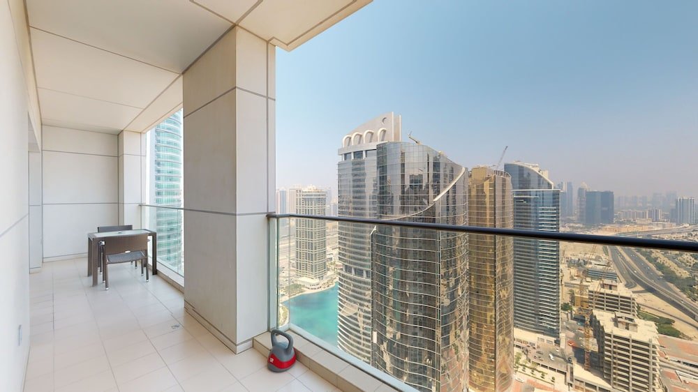 Дубай: Bonnington Luxury Apartments