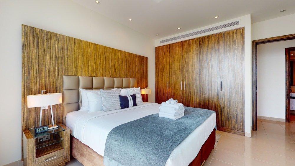 Дубай: Bonnington Luxury Apartments