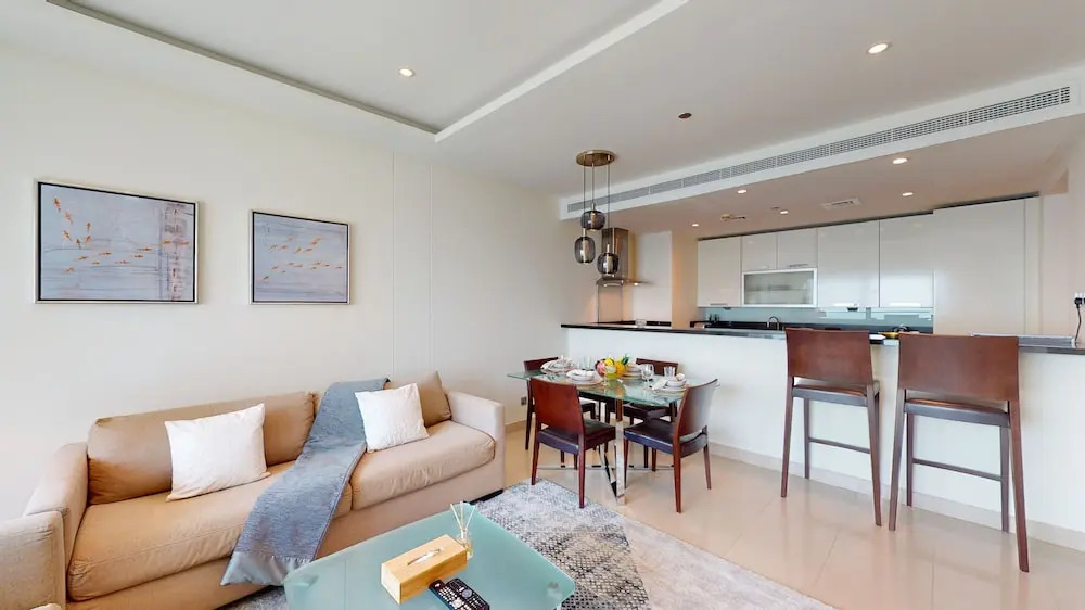 Дубай: Bonnington Luxury Apartments