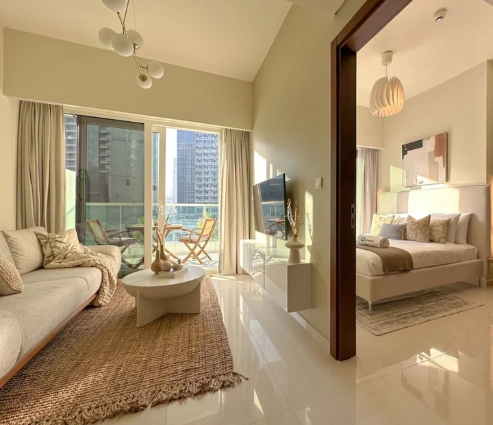 Дубай: HiGuests - Reva Residences