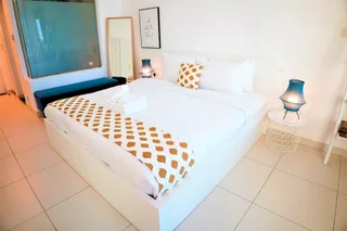 Дубай: Luxury on the Palm with Marina view balcony