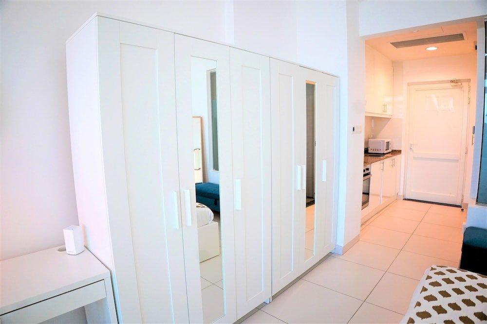 Дубай: Luxury on the Palm with Marina view balcony