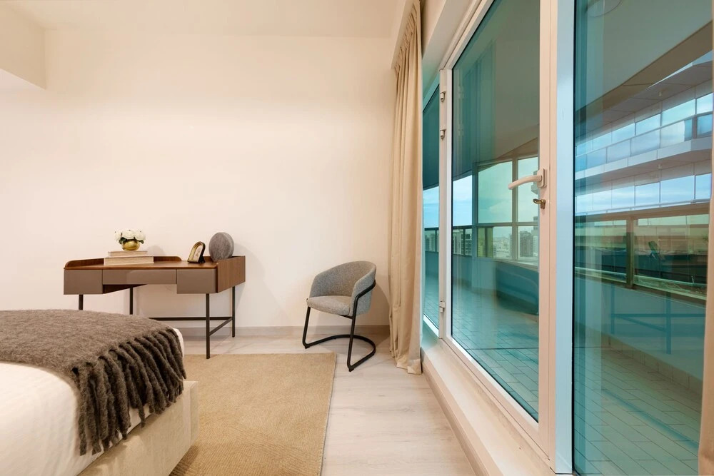 Дубай: Maison Privee - Millennium Executive Tower
