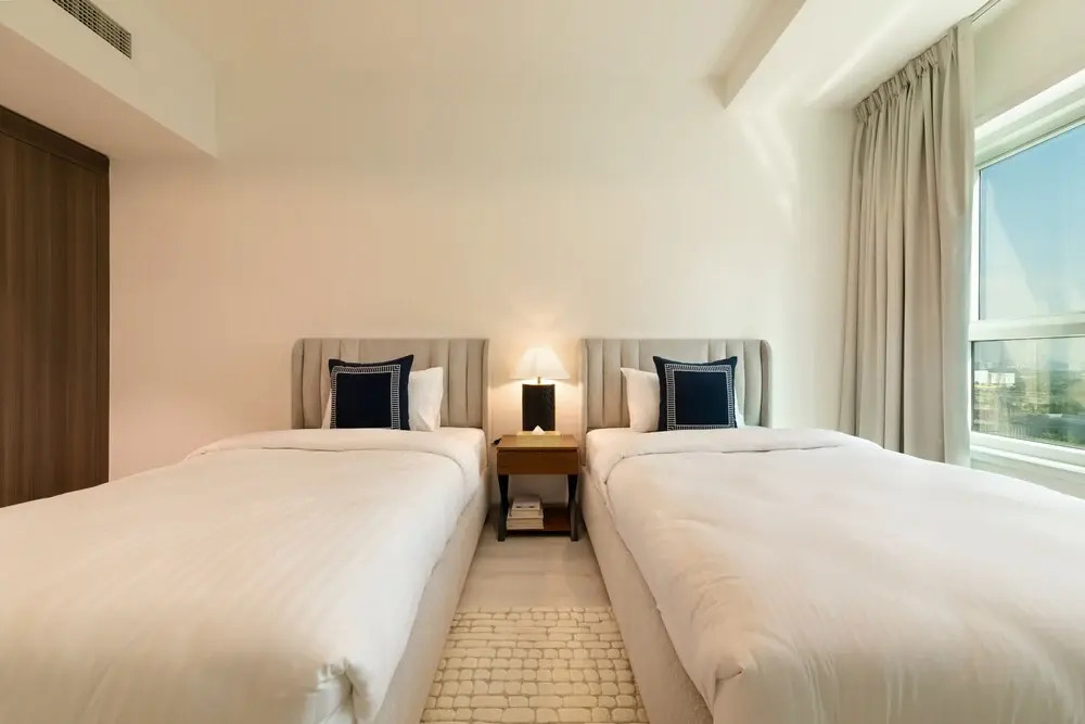 Дубай: Maison Privee - Millennium Executive Tower