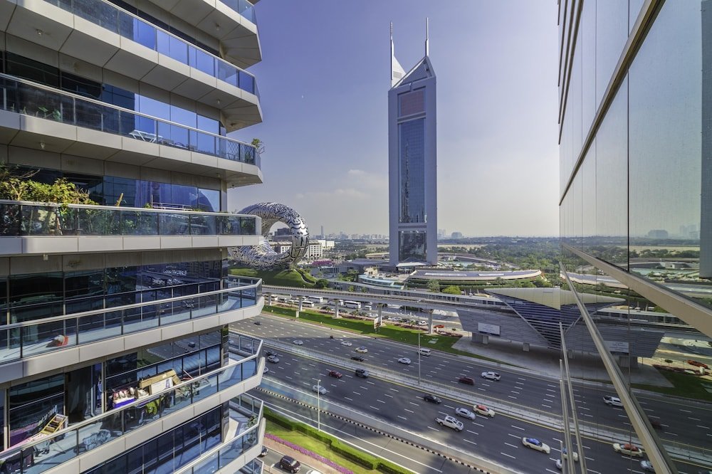 Дубай: Maison Privee - Millennium Executive Tower