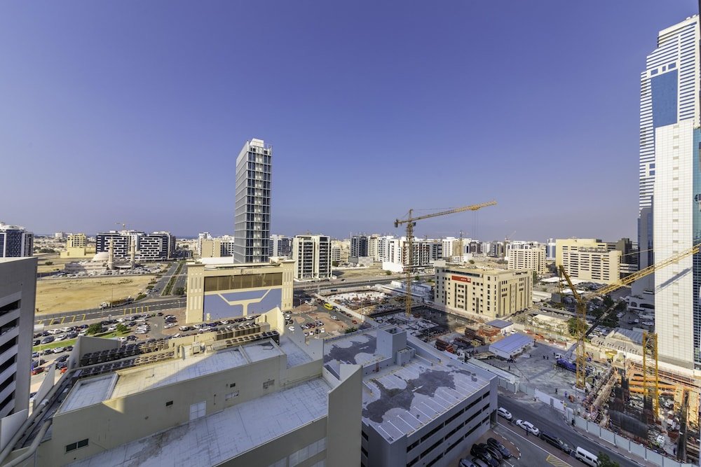 Дубай: Maison Privee - Millennium Executive Tower