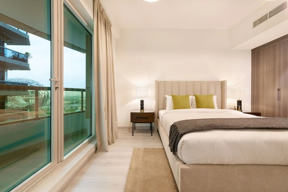 Дубай: Maison Privee - Millennium Executive Tower