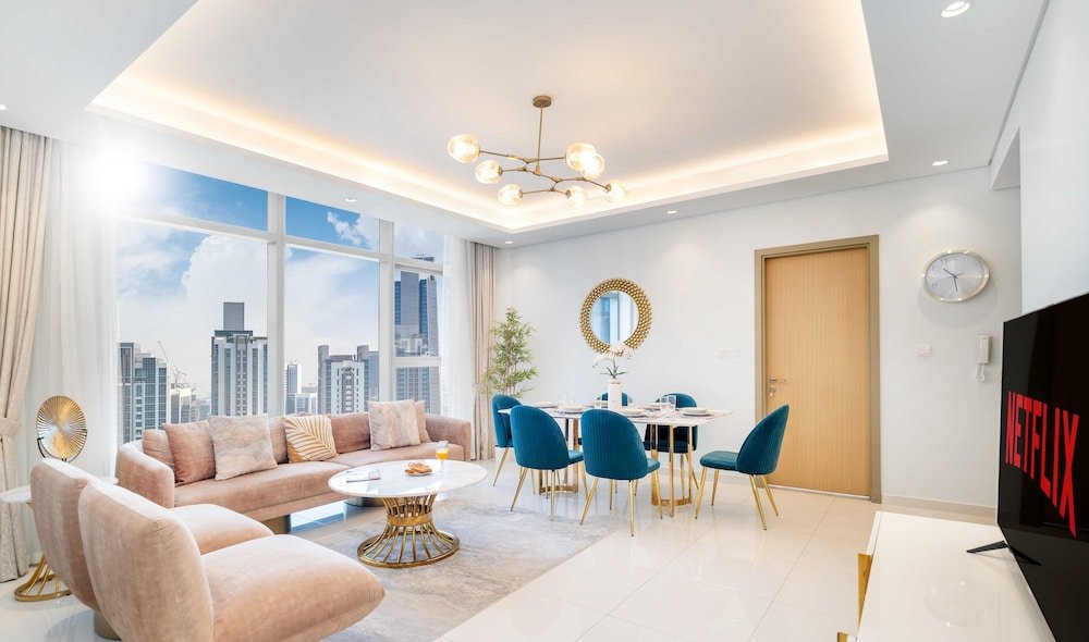 Дубай: LUX The Paramount Sea View Suite