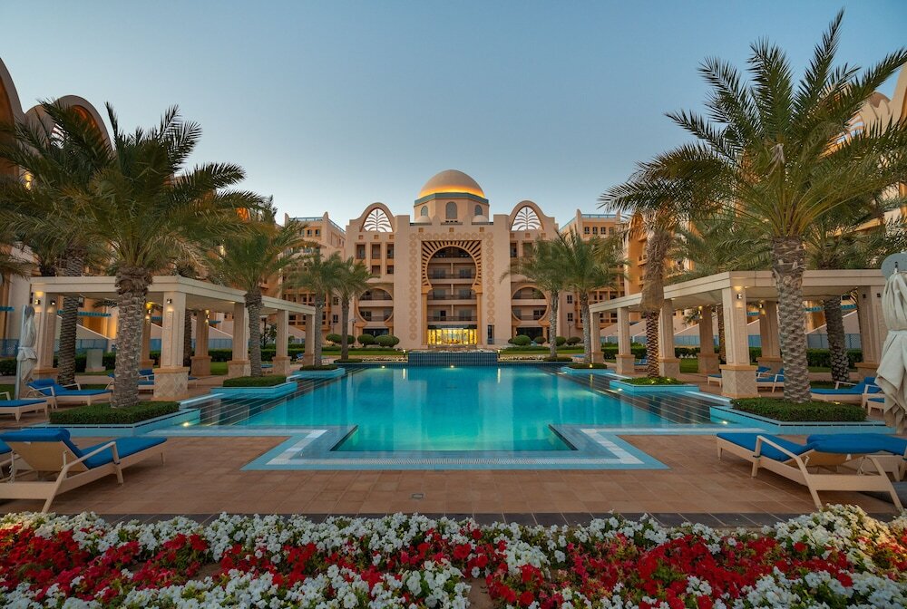 Дубай: GLOBALSTAY. Sarai Apartments on the Beach