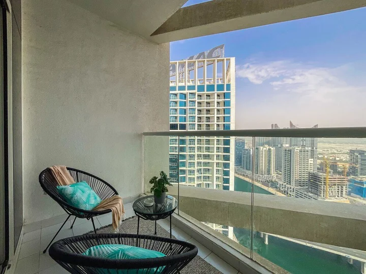 Дубай: HiGuests - DAMAC Maison Prive Tower A