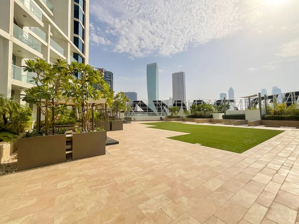Дубай: HiGuests - DAMAC Maison Prive Tower A