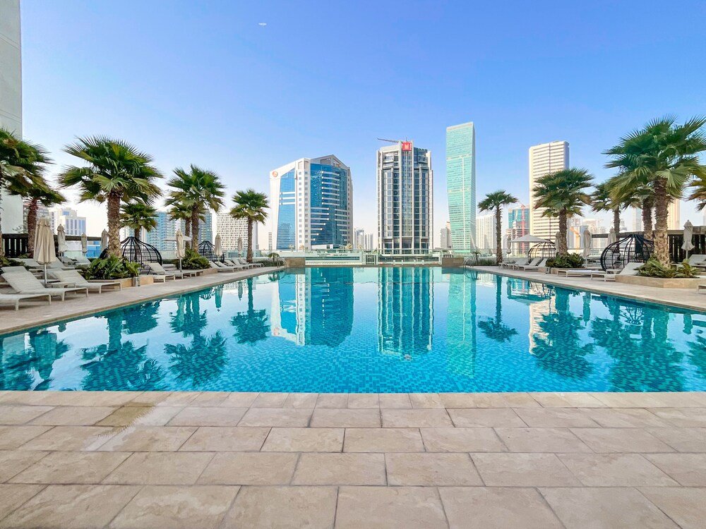 Дубай: HiGuests - DAMAC Maison Prive Tower A