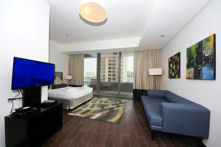 Дубай: Studio Apartment in The Matrix Tower