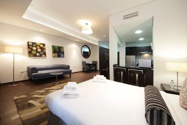 Дубай: Studio Apartment in The Matrix Tower