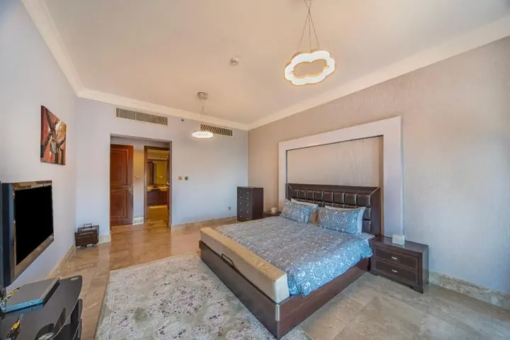 Дубай: Beach Pool Fairmont Residences