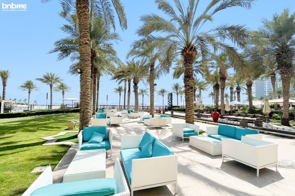 Дубай: Beach Pool Fairmont Residences
