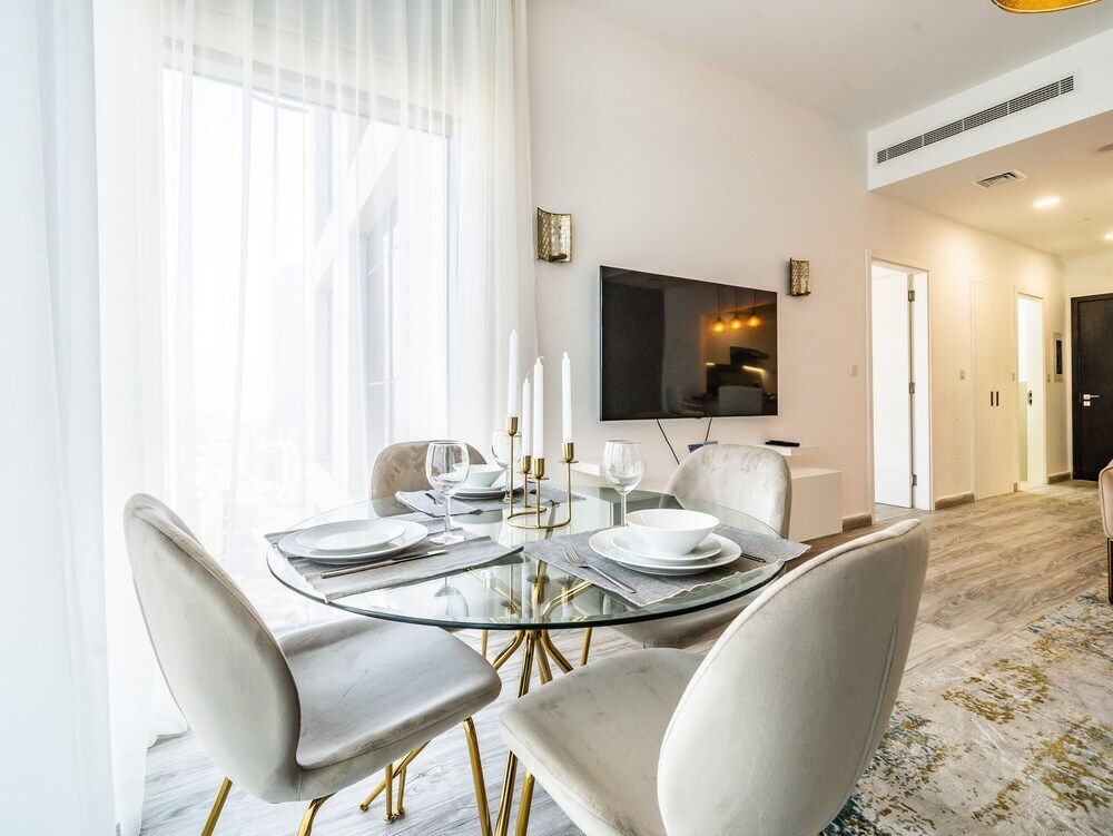 Дубай: Glamorous Apt With Balcony Facing Burj Khalifa
