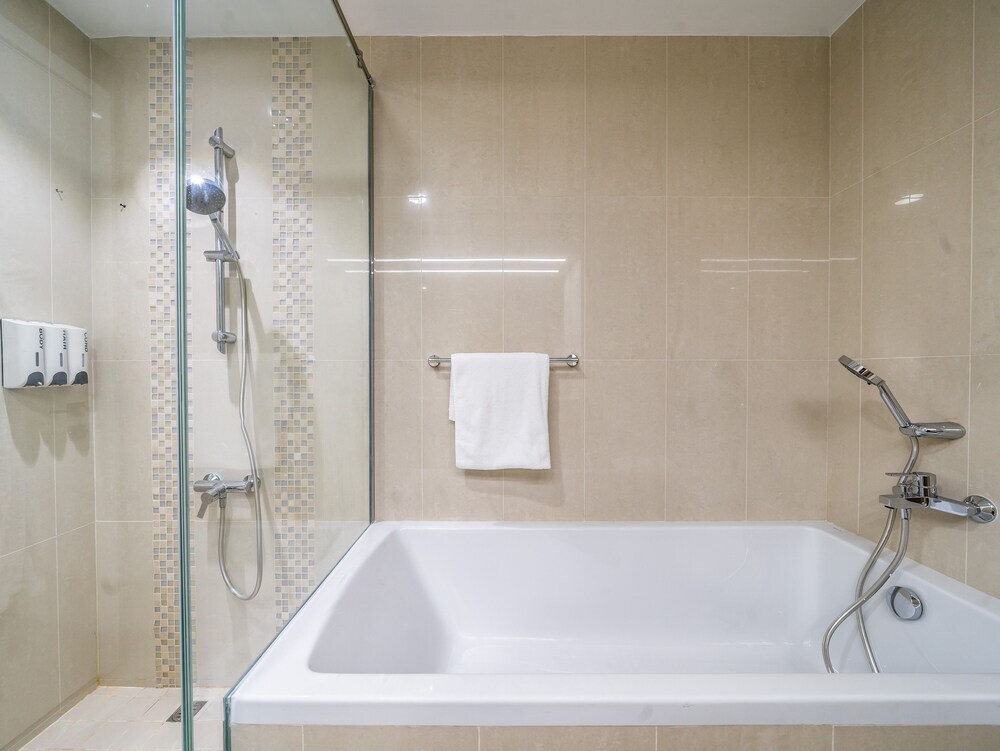 Дубай: Glamorous Apt With Balcony Facing Burj Khalifa
