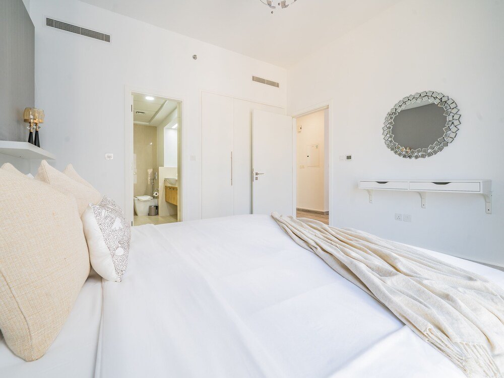 Дубай: Glamorous Apt With Balcony Facing Burj Khalifa