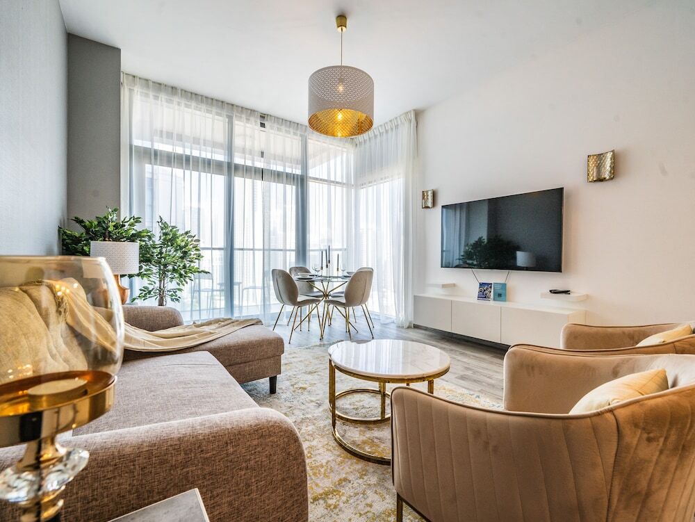 Дубай: Glamorous Apt With Balcony Facing Burj Khalifa