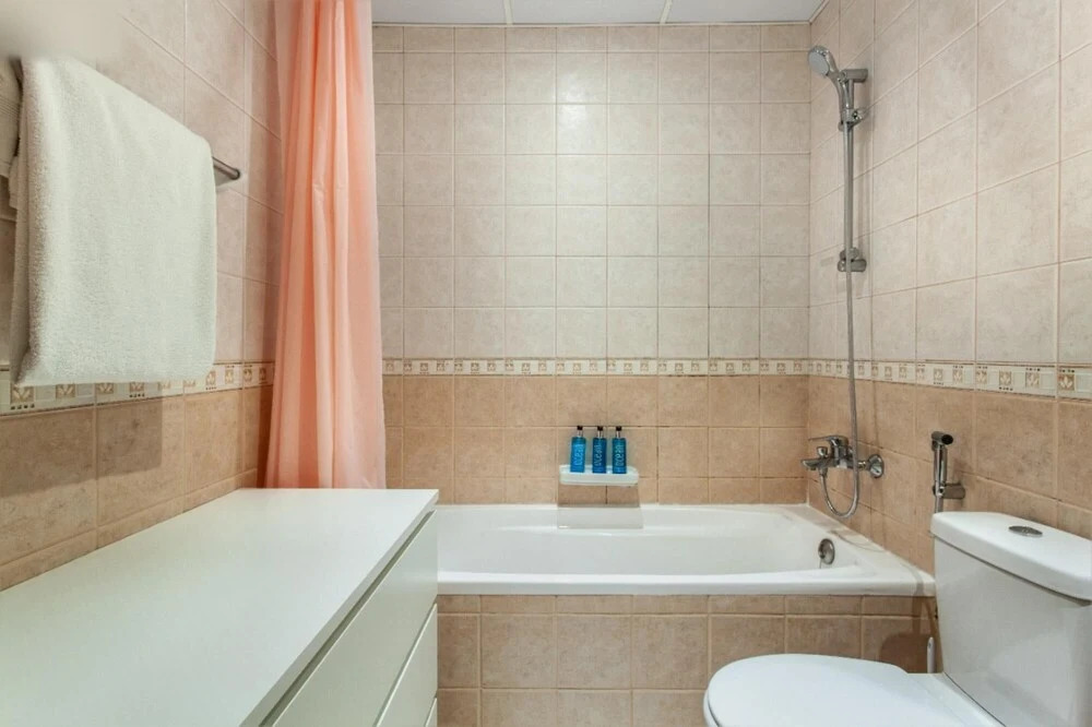 Дубай: JLT Cluster P Modern 1 BR Apt