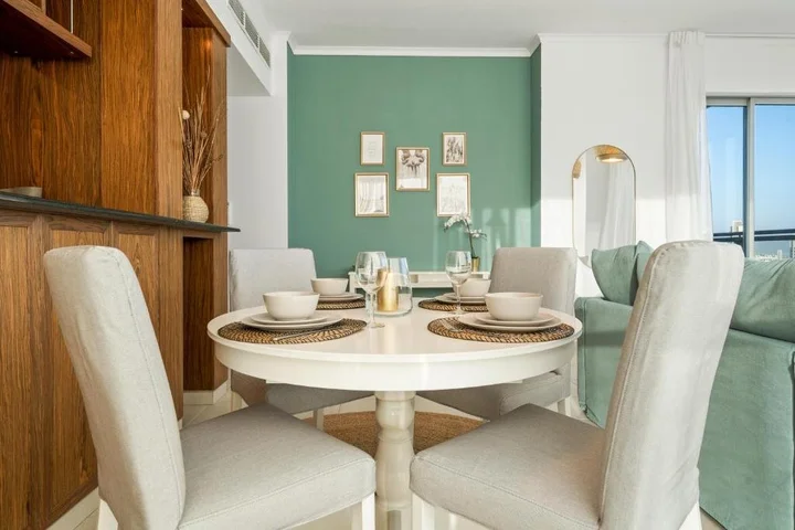 Дубай: Chic and Zen Apartment, Near Burj Khalifa Tower