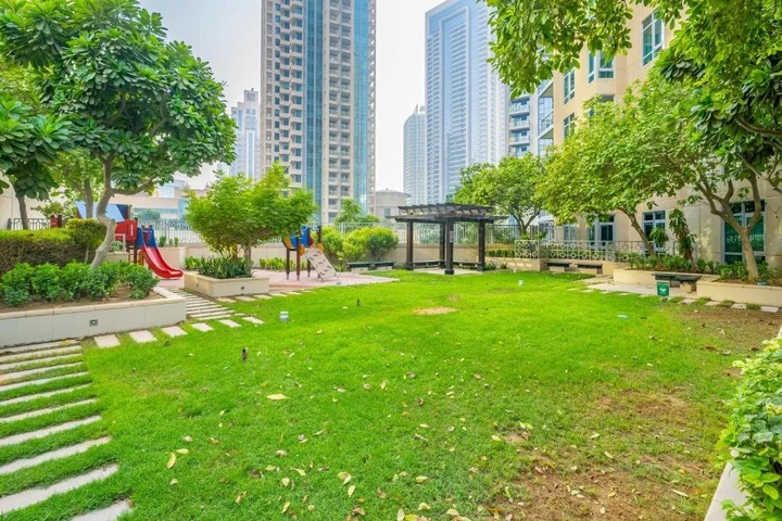 Дубай: Chic and Zen Apartment, Near Burj Khalifa Tower