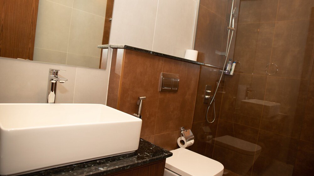 Дубай: Luxurious One Bedroom Terrace Apartment