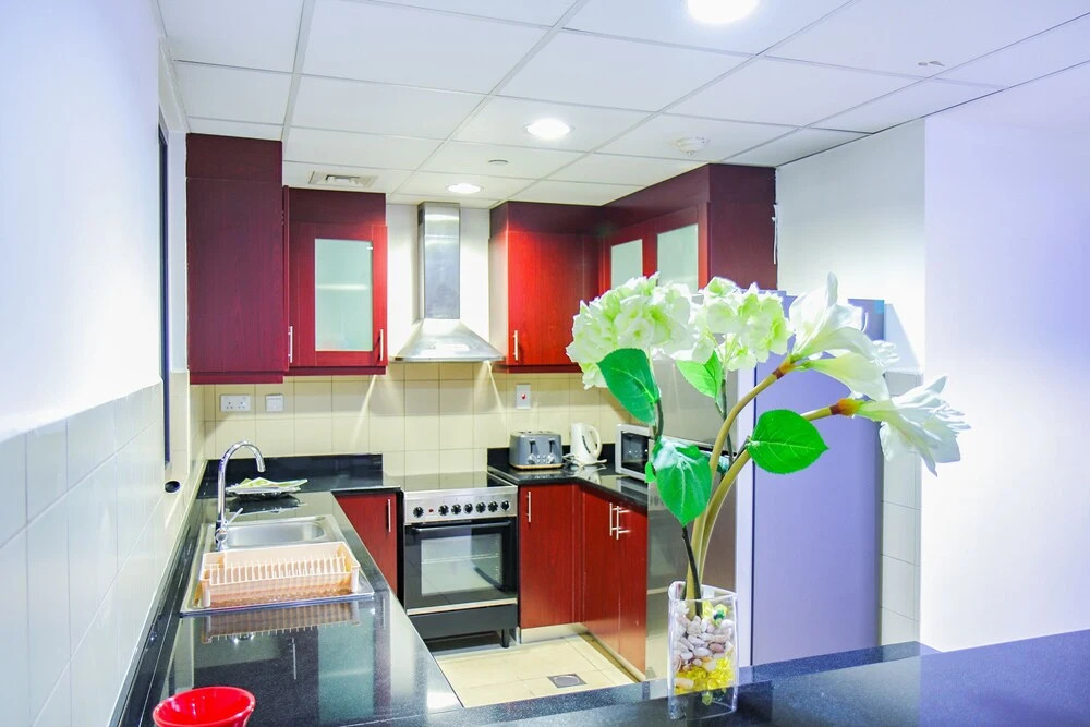 Дубай: Spacious 1 Bedroom Apartment in Murjan 1
