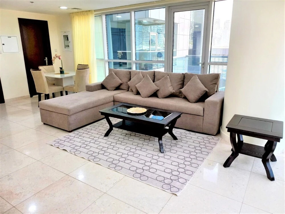 Дубай: Gorgeous Business Bay Apartment with Balcony